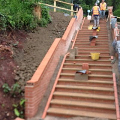 New steps and ramp on cycle path Torquay